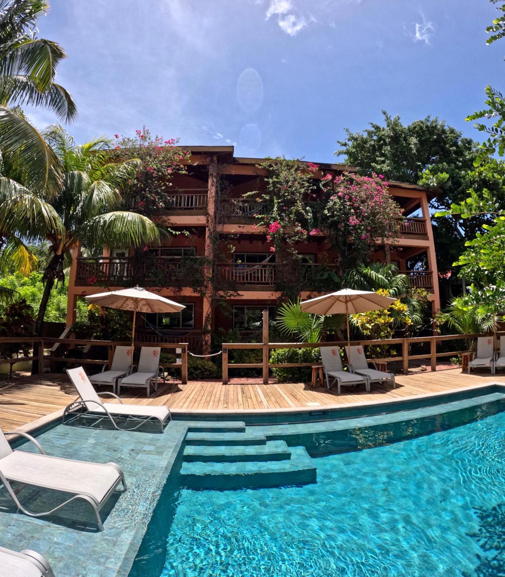 Hotel Posada Seremein ,West Bay ,Roatan Exterior foto